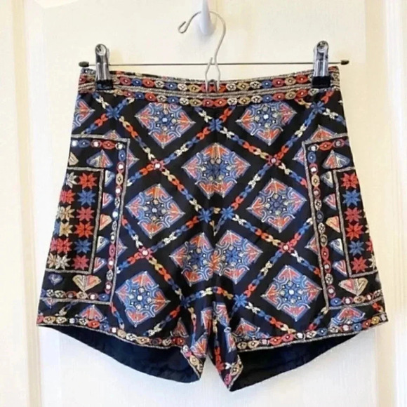 Hollister Shorts High Rise Boho Aztec Tribal Print Black Blue  Red Size 00 XXS - Picture 13 of 13